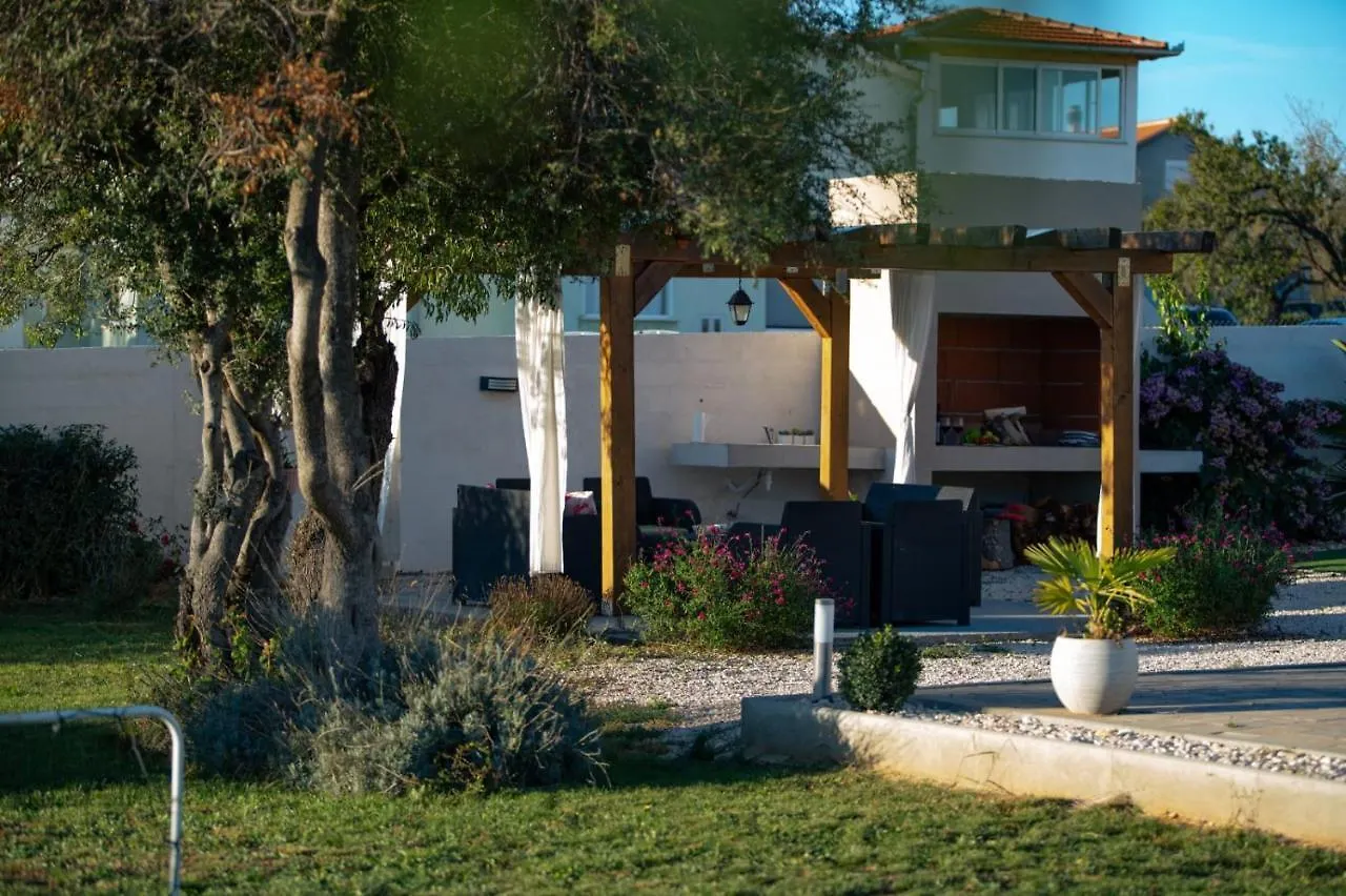 Villa Tara Zadarvillas Tinj 0*,  Chorvatsko