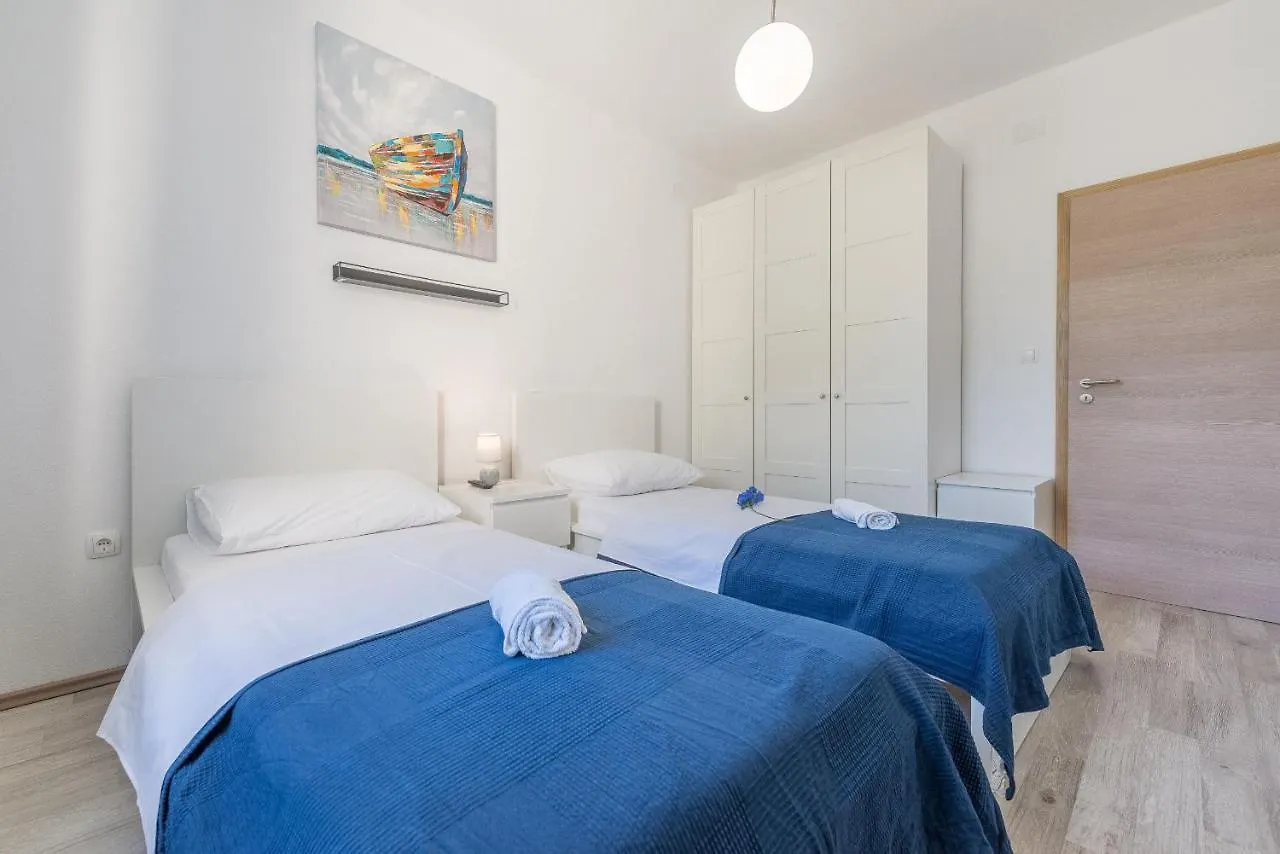 Villa Tara Zadarvillas Tinj 0*,  Croatia