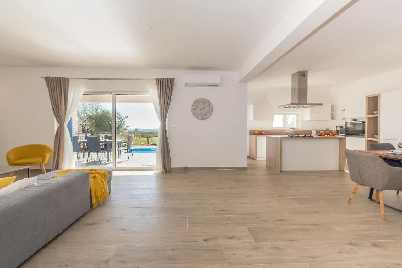 Villa Tara Zadarvillas Tinj