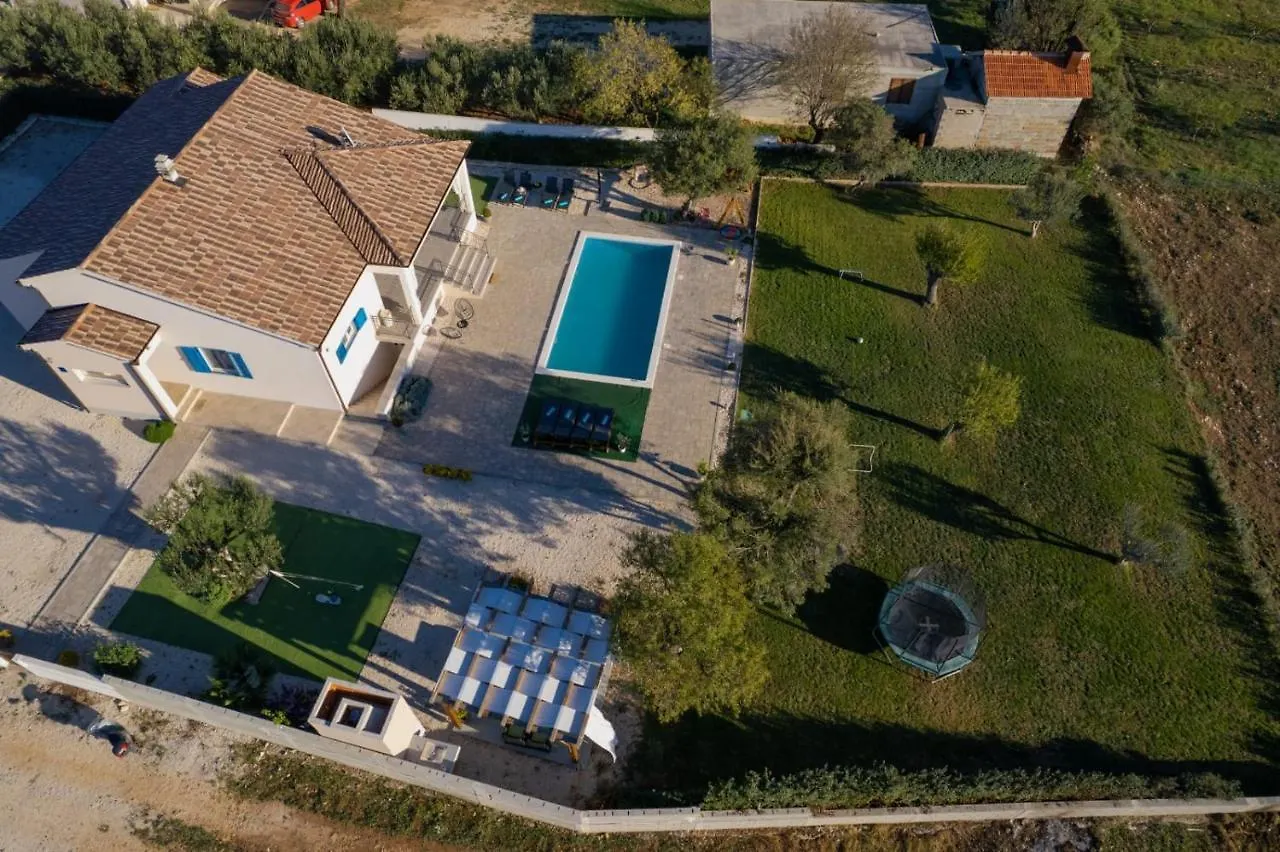 Villa Tara Zadarvillas Tinj