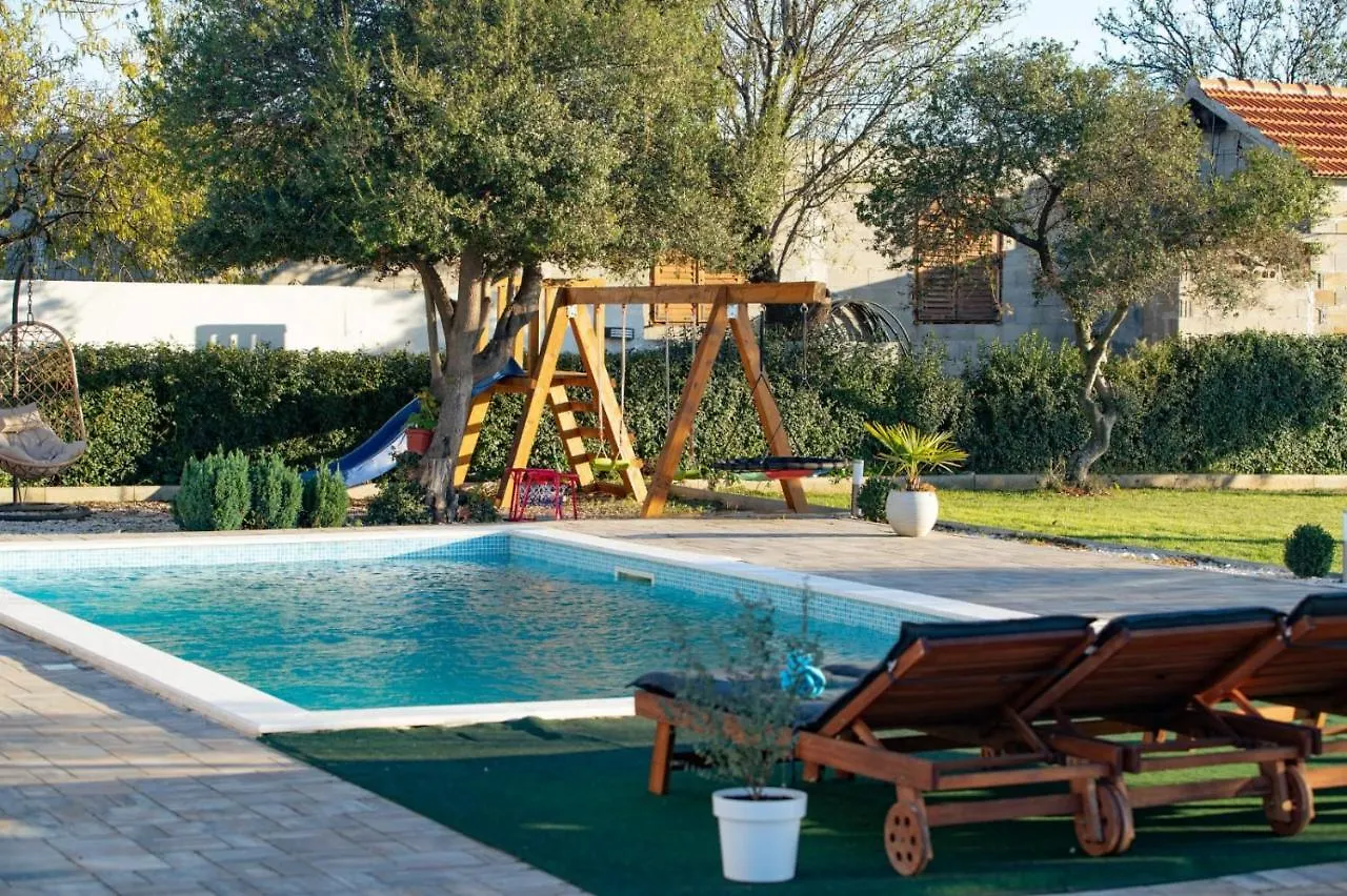 Villa Tara Zadarvillas Tinj