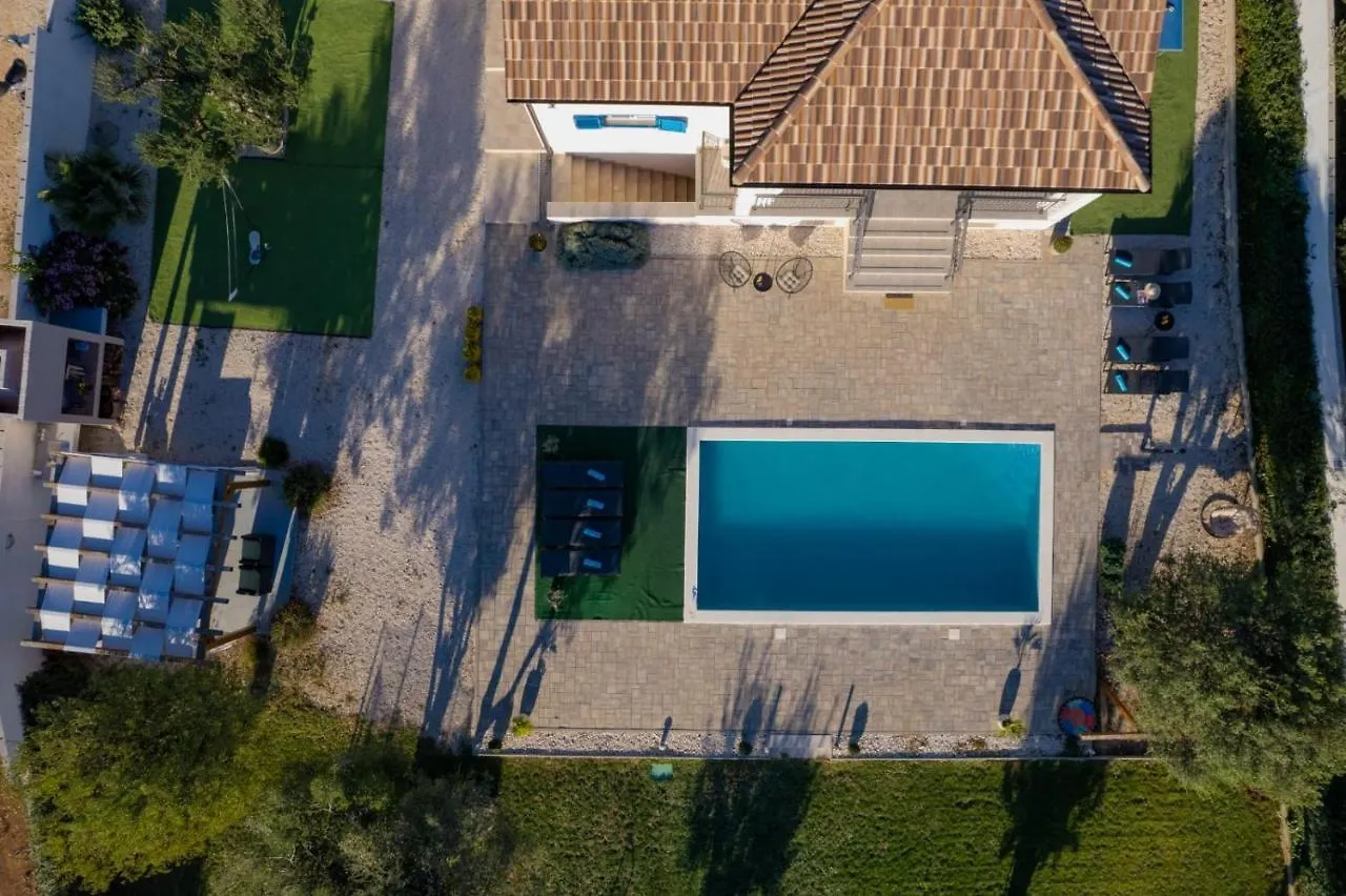 Villa Tara Zadarvillas Tinj