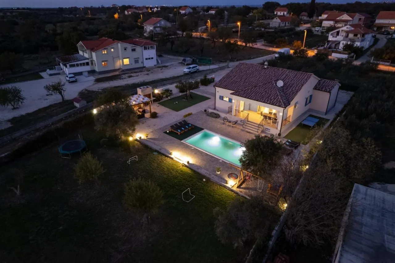 Villa Tara Zadarvillas Tinj