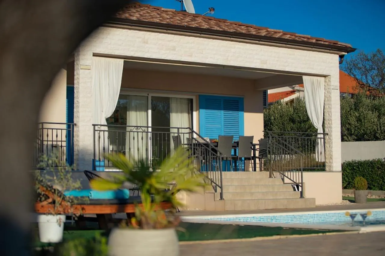 Villa Tara Zadarvillas Tinj Croatia