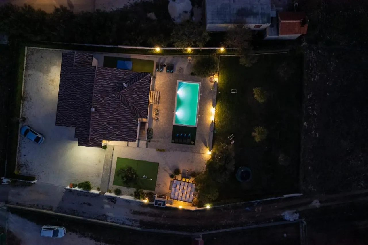 Villa Tara Zadarvillas Tinj