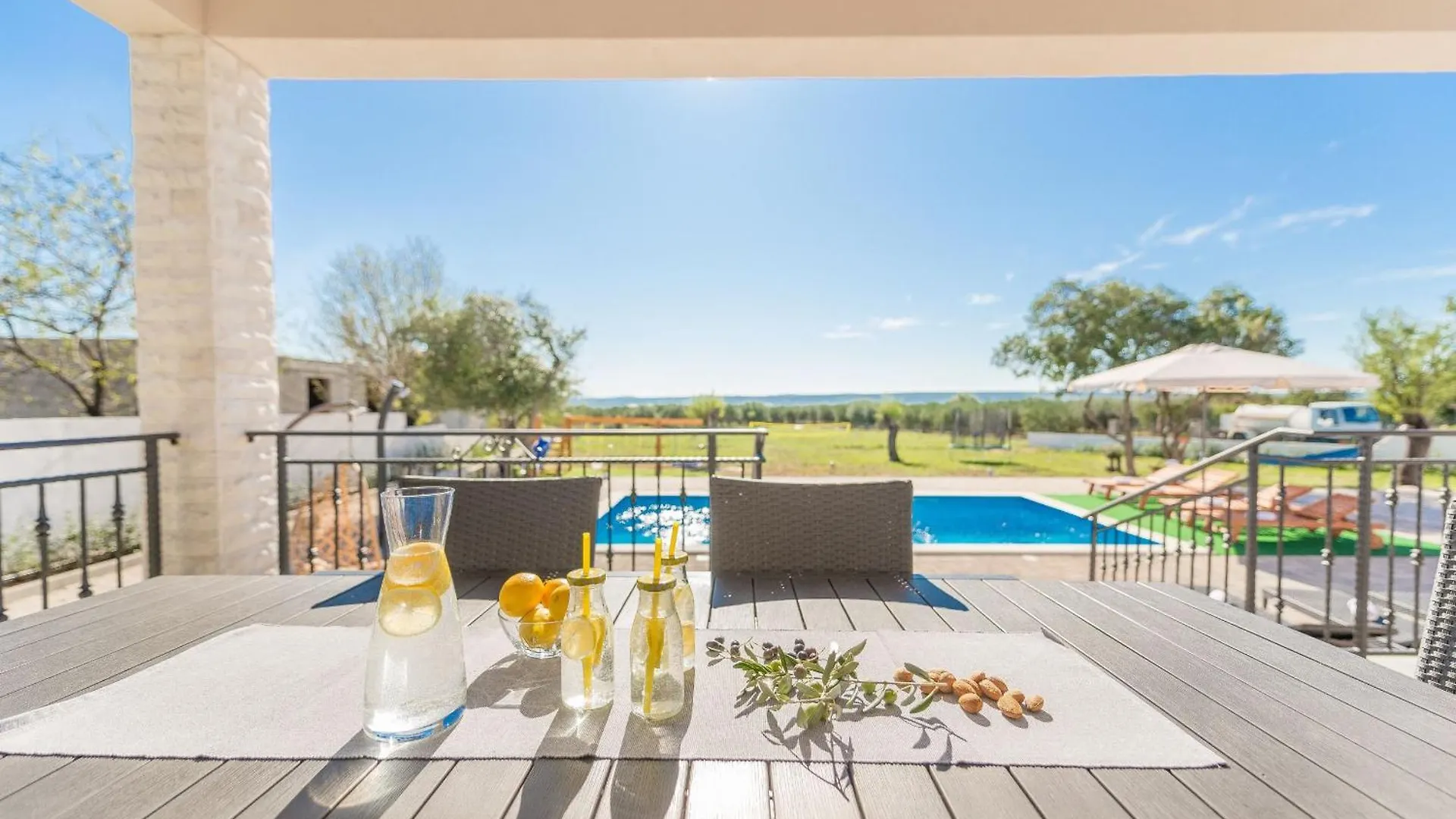 Villa Tara Zadarvillas Tinj
