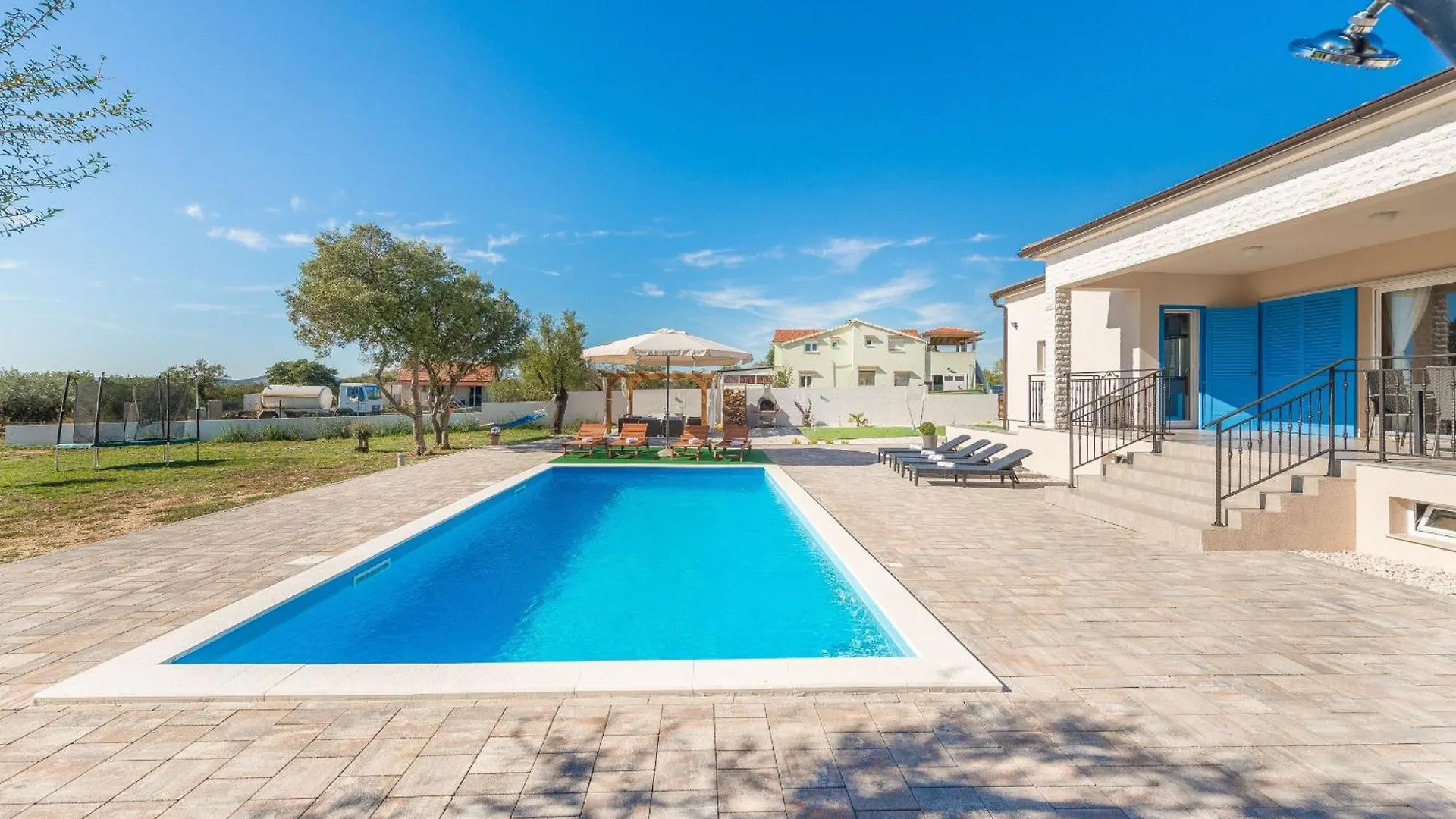 Villa Tara Zadarvillas Tinj 0*,